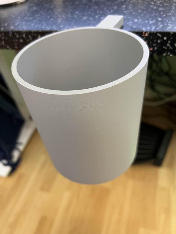 updated desk clamp trash can v2.stl
