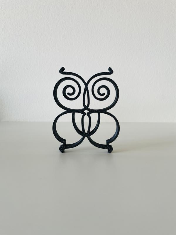 Owl line art V1