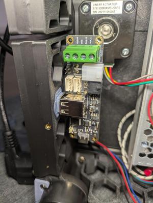 Voron skirt holder for BTT U2C
