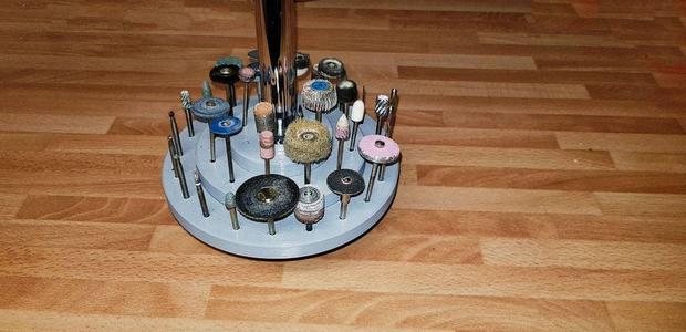 Rotating tool storage with 40 slots for Dremel Workstation