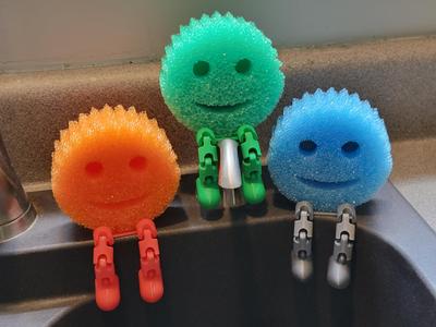 Scrub Daddy Buddy - Kitchen Sponge Display