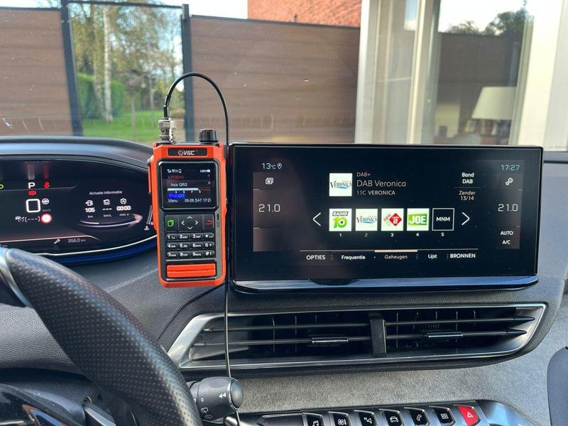 Vero VR-N76 Radioddity GA5WB BTECH UV-pro Car mount