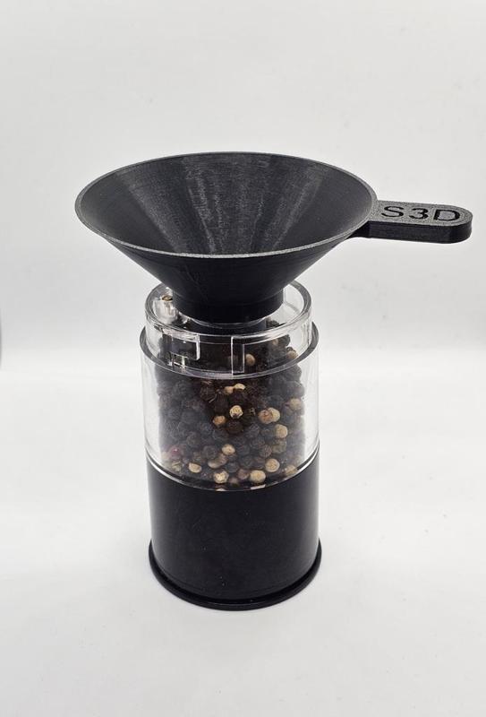 Funnel for pepper/saltgrinder