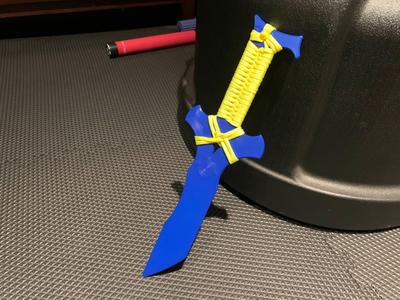 Thin Dagger (wrap the handle with 505 paracord)