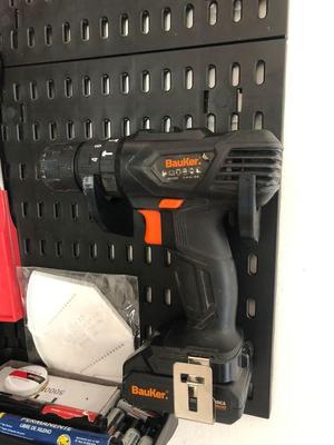 Drill Support for Pegboard Hook | Soporte Taladro tablero perforado