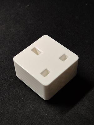 1×1 Gridfinity UK Plug Holder