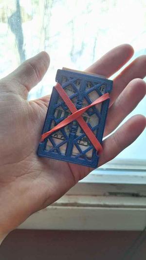 slim minimalist cash wallet