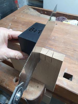 Sägeführung Schwalbenschwanz / Dovetail Saw Guide
