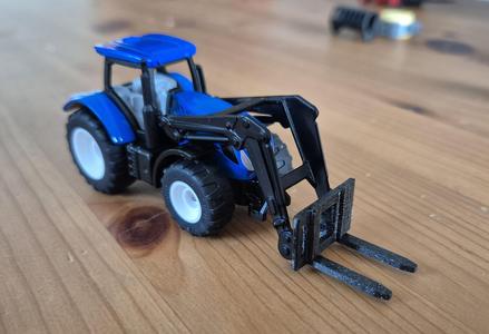 SIKU 1544 New Holland Palettengabel/pallet fork