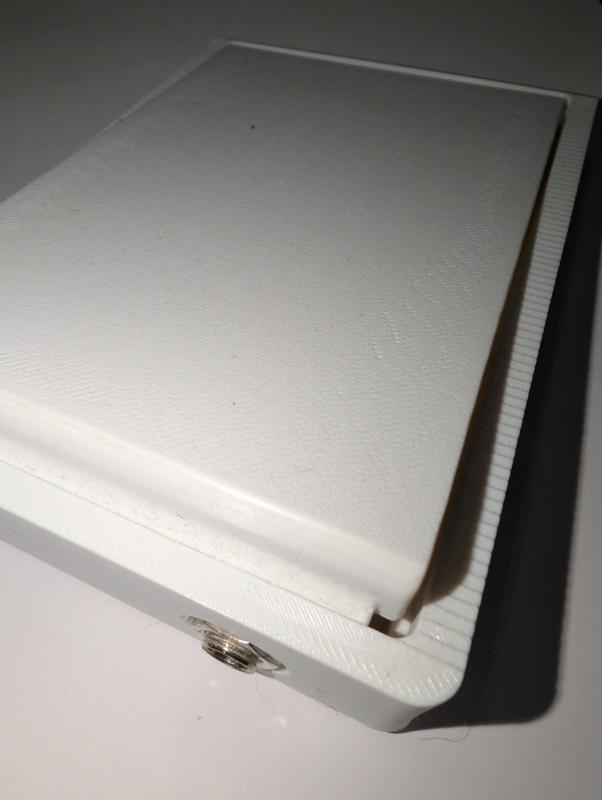 Foot pedal / switch (usable as PTT)