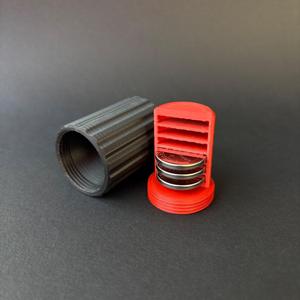 Yet another CR2032 container