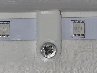 led strip clip