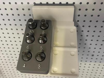 socket holder for 1/4" hex bits, 1x2 gridfinity bin