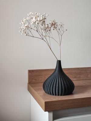 Black Garlic Vase