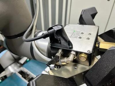 Schunk valve block connector protection   