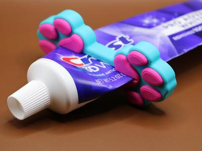 Toothpaste Squeezer Dog Paw
