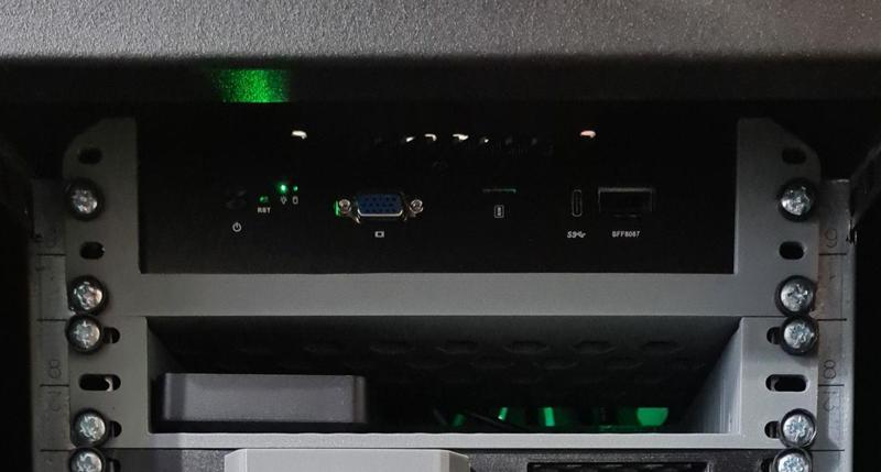 10" inch rack mount for two SATA 3.5" HDD (or for 2.5" hdd/ssd with extra space)