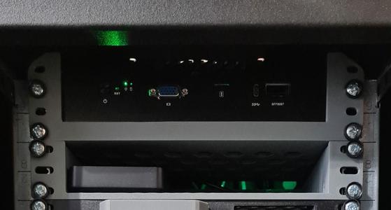 10" inch rack mount for two SATA 3.5" HDD (or for 2.5" hdd/ssd with extra space)