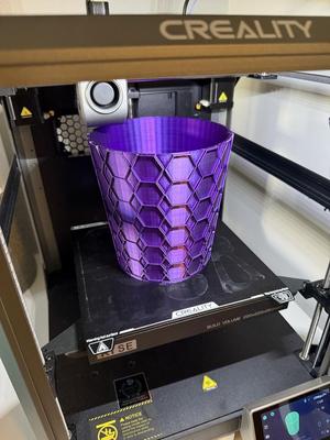 Hexy Trash Bin