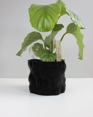 Wobbly big Planter