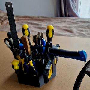 Tool Caddy (hammer handle).stl