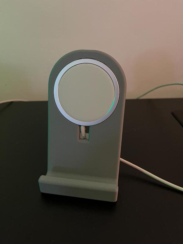 magsafe phone stand