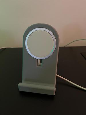 magsafe phone stand