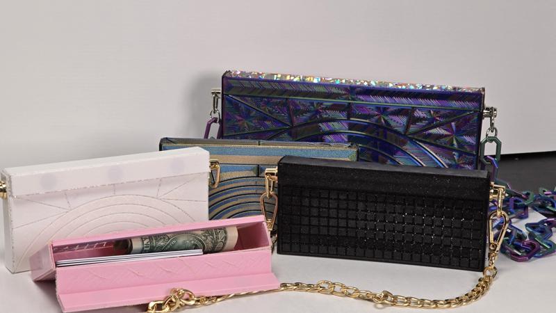 Small Square grid Clutch