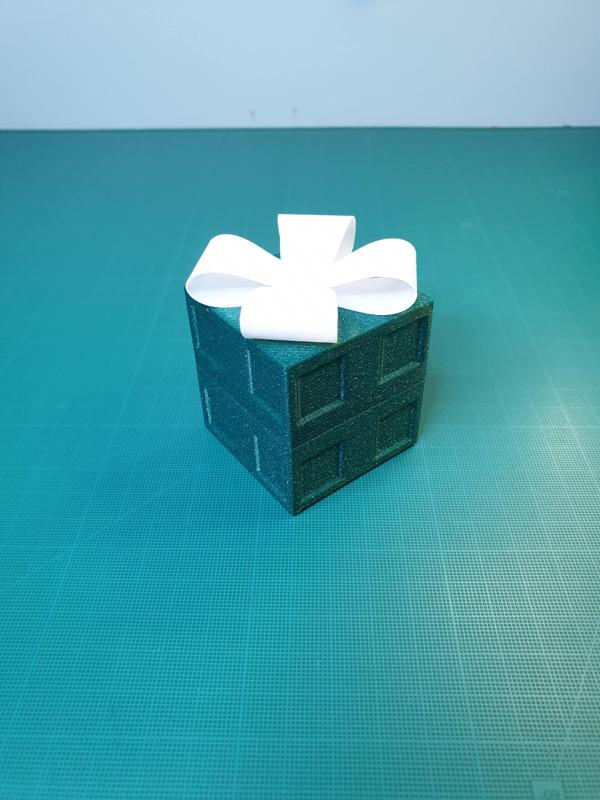 Christmas Gift Box - 50x50x50mm || Vase Mode