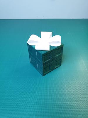 Christmas Gift Box - 50x50x50mm || Vase Mode