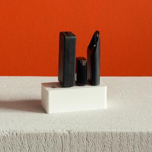 USB holder with 4 slots
