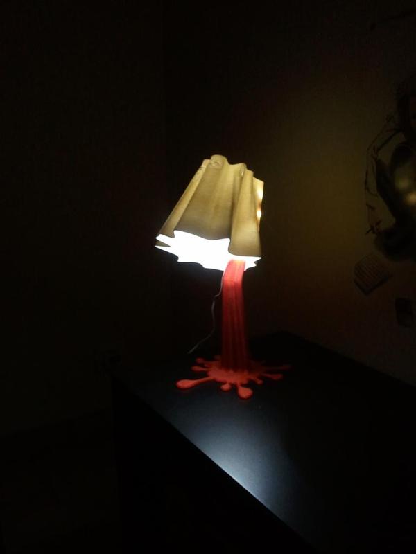 Blood lamp