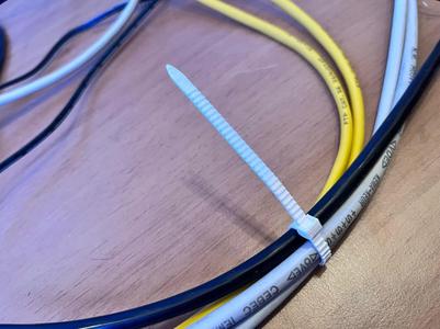 uni cable organizer, uni scale, uni size!
