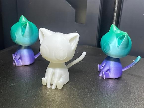 Tiny Cat -Cute Cat -Lucky Cat - China Cat - sweet