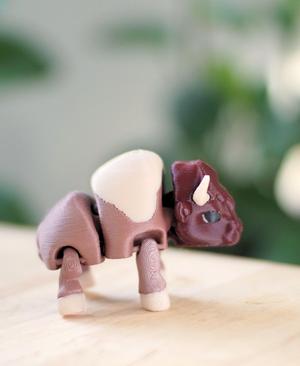 Bendy Bison- Articulated Fidget Bison- Keychain - Ludo 3D Printed Flexy Fidget Toy - buffalo