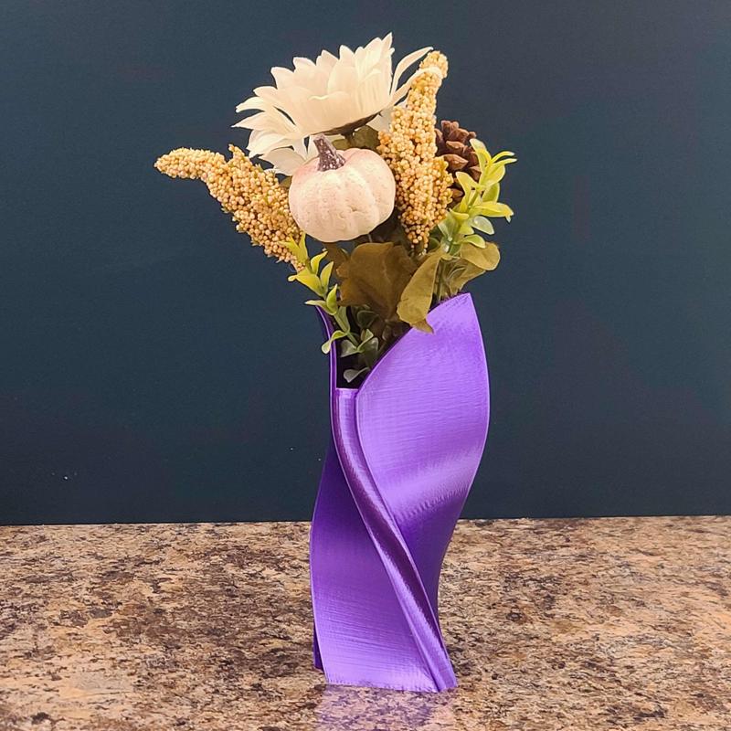 Unzipped Modern Twist Vase