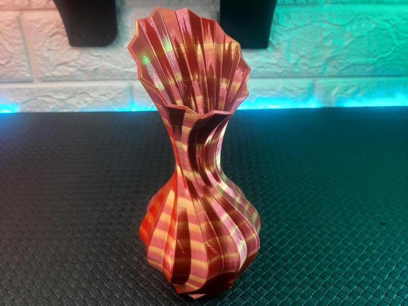 spiral vaze