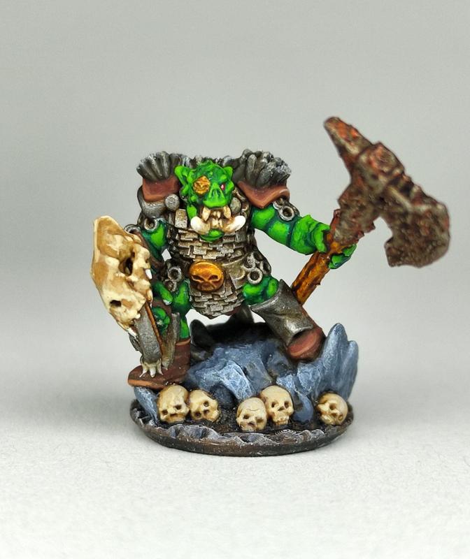 Warmaster Orc Champion (10mm Warmaster)