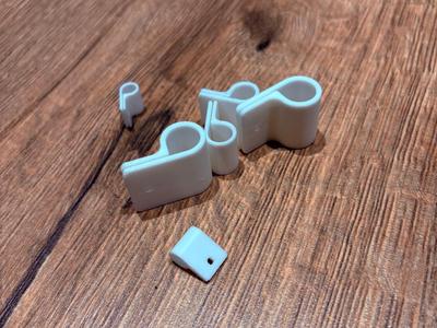 Simple Cable clips in varying sizes