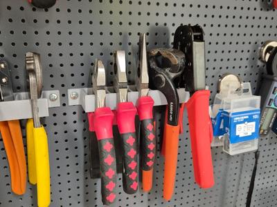Plier holder