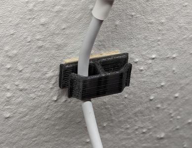 Cable holder