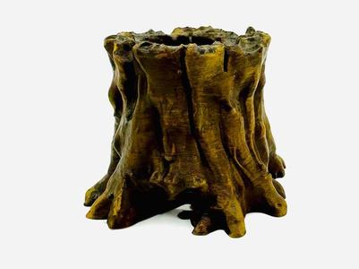 Tree Stump Hideout