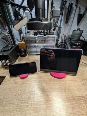  Resting Place 2.0 The trusted resting place for your phone or tablet!