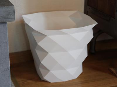 Faceted Low-Poly Wastebasket  Modern Design H2D