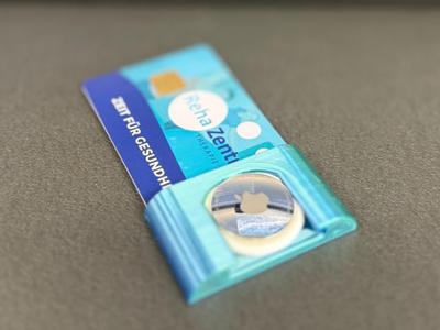 Credit card low profile apple tag adapter