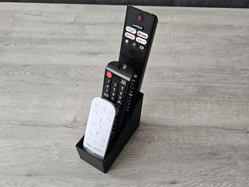 Remote control holder for 3 or 8 pieces