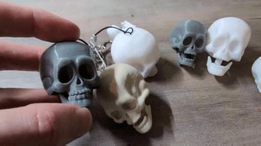 Skull Keychain Fidget Clicker - Fun Jaw Click Sound