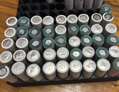 21700 battery tray (holds 81 cells)