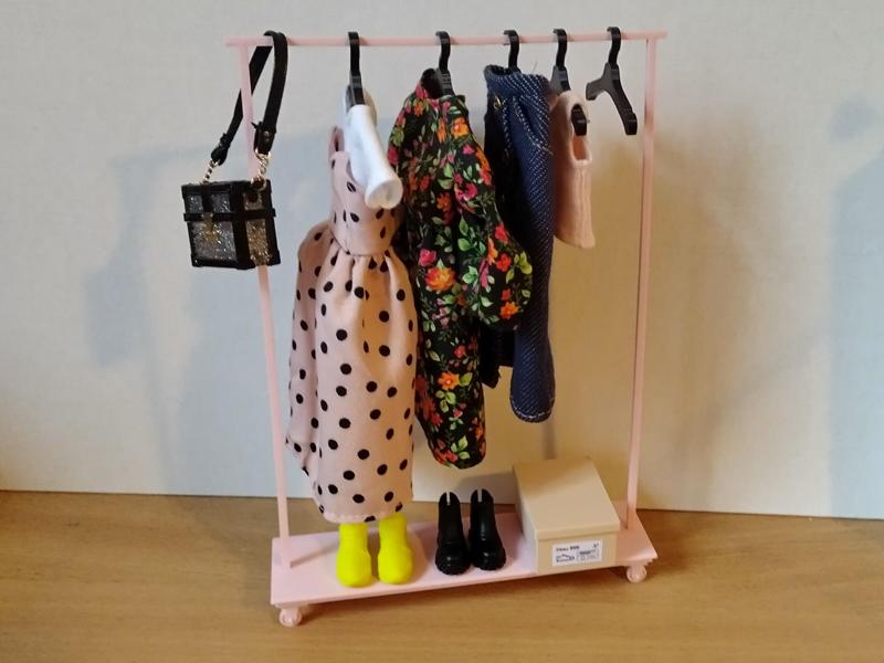 Mini Clothes Rack / Stand for Paper Notes