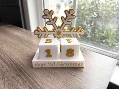  Snowflake Tabletop Christmas Countdown Decor